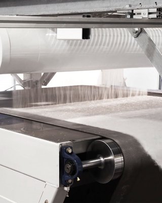 Meltblown production machine