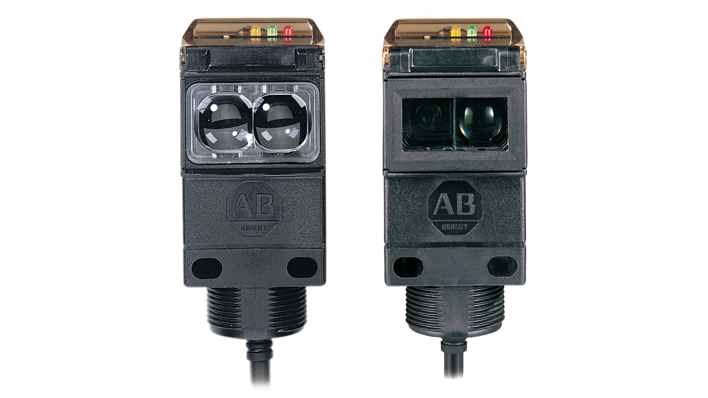 Dos sensores rectangulares negros Allen-Bradley con cables integrados.