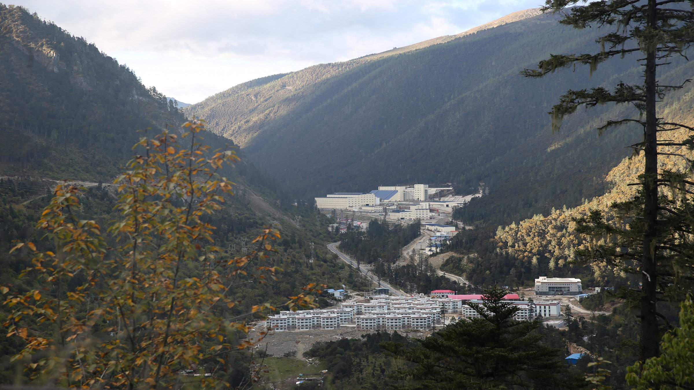 Panoramic view of Diqing Non-ferrous Metals’ factory
