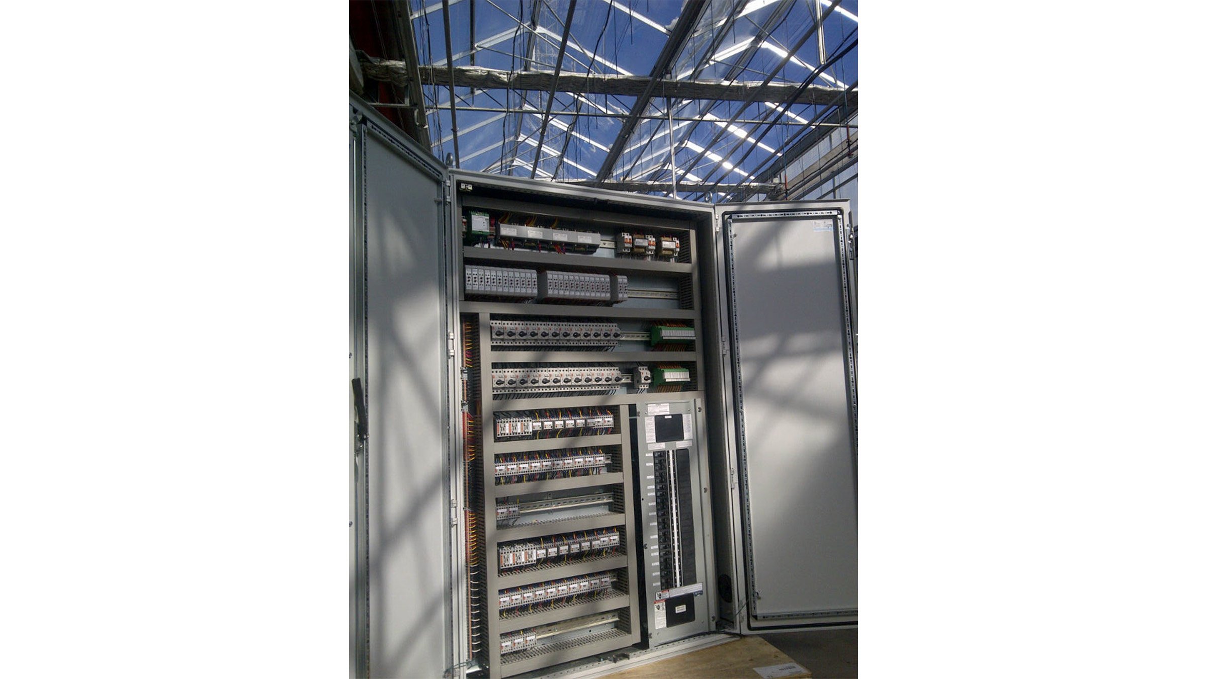 Green house motor control panel for ISPECS greenhouse project to open and close green house roof windows