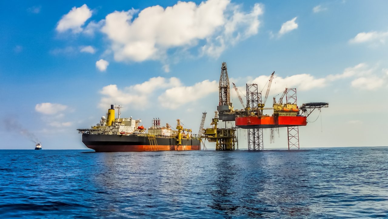 Considerations for Maximising the Value of a Connected Vessel hero image