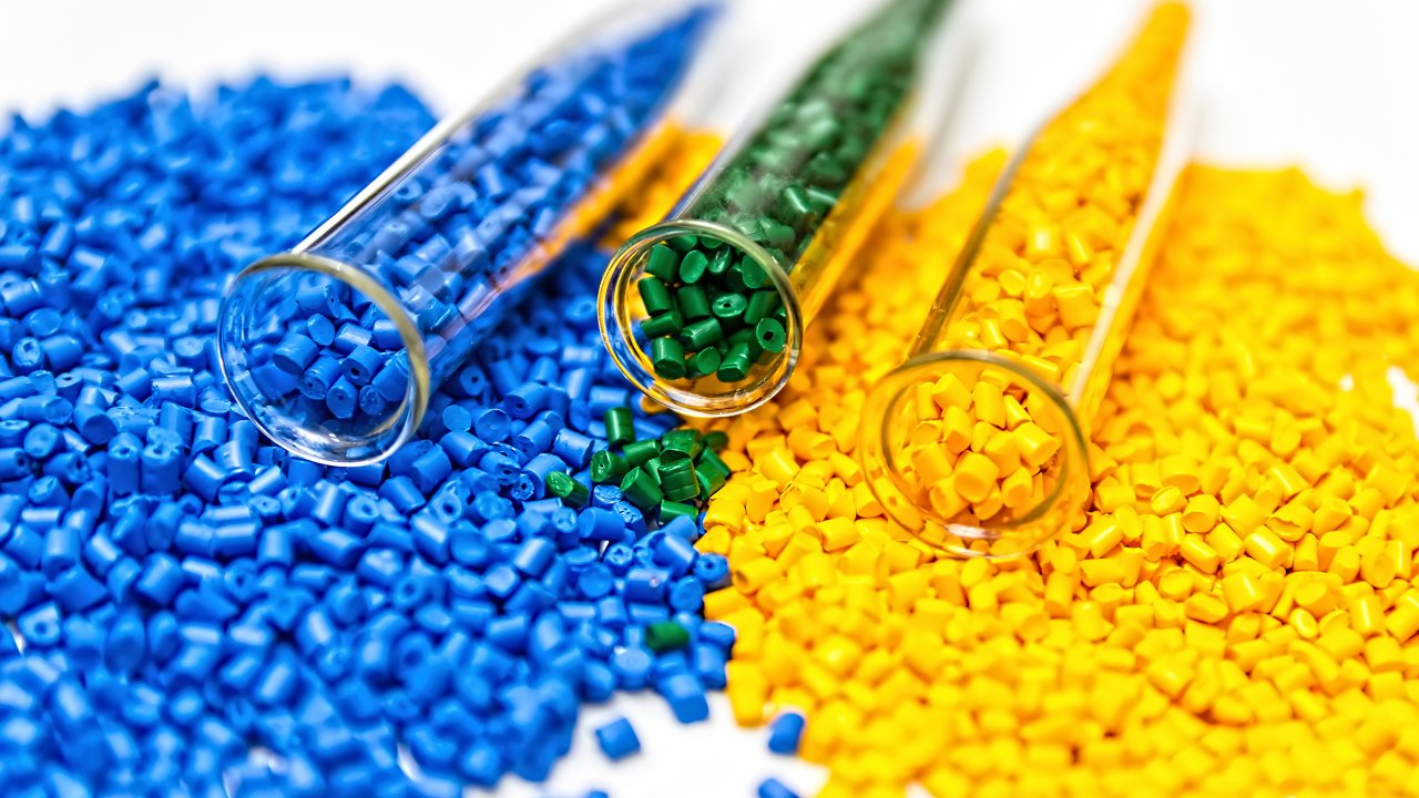 16x9-polymeric-dye-plastic-pellets-colorant-SHS-556451251