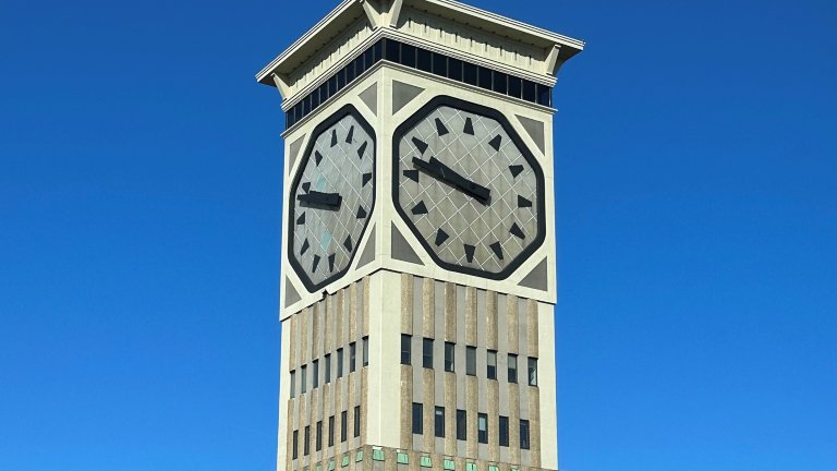 Torre do relógio da Rockwell Automation