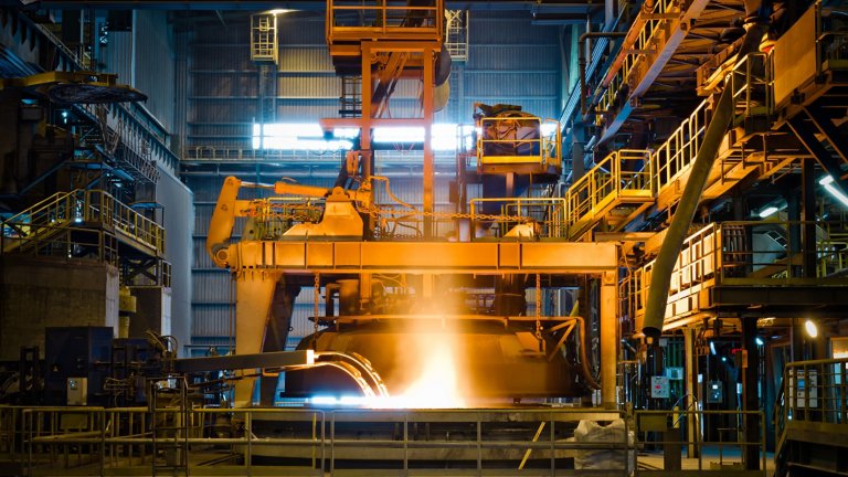 Producción de acero en la planta metalúrgica