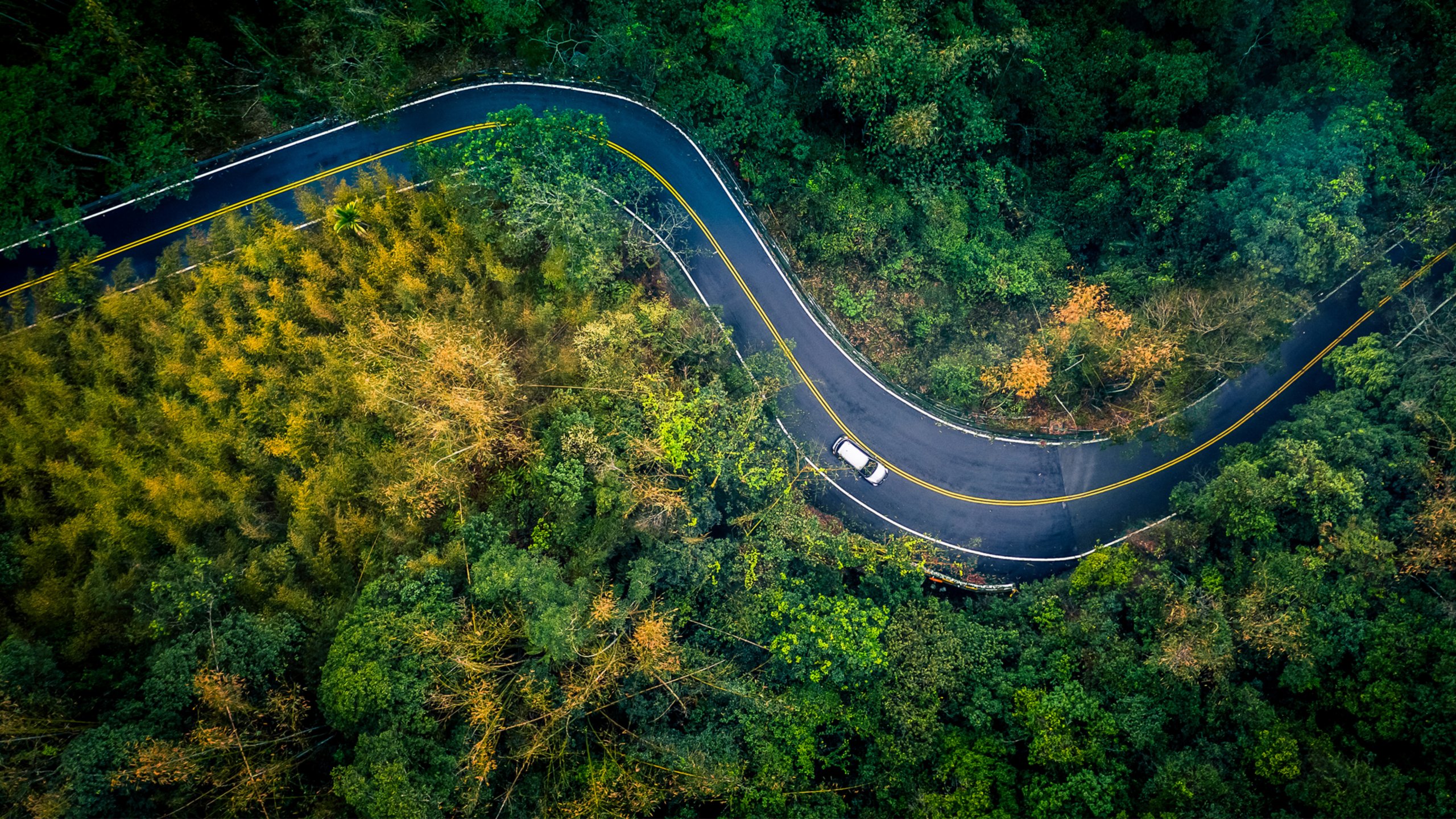 sustainability-in-the-automotive-industry-rockwell-automation