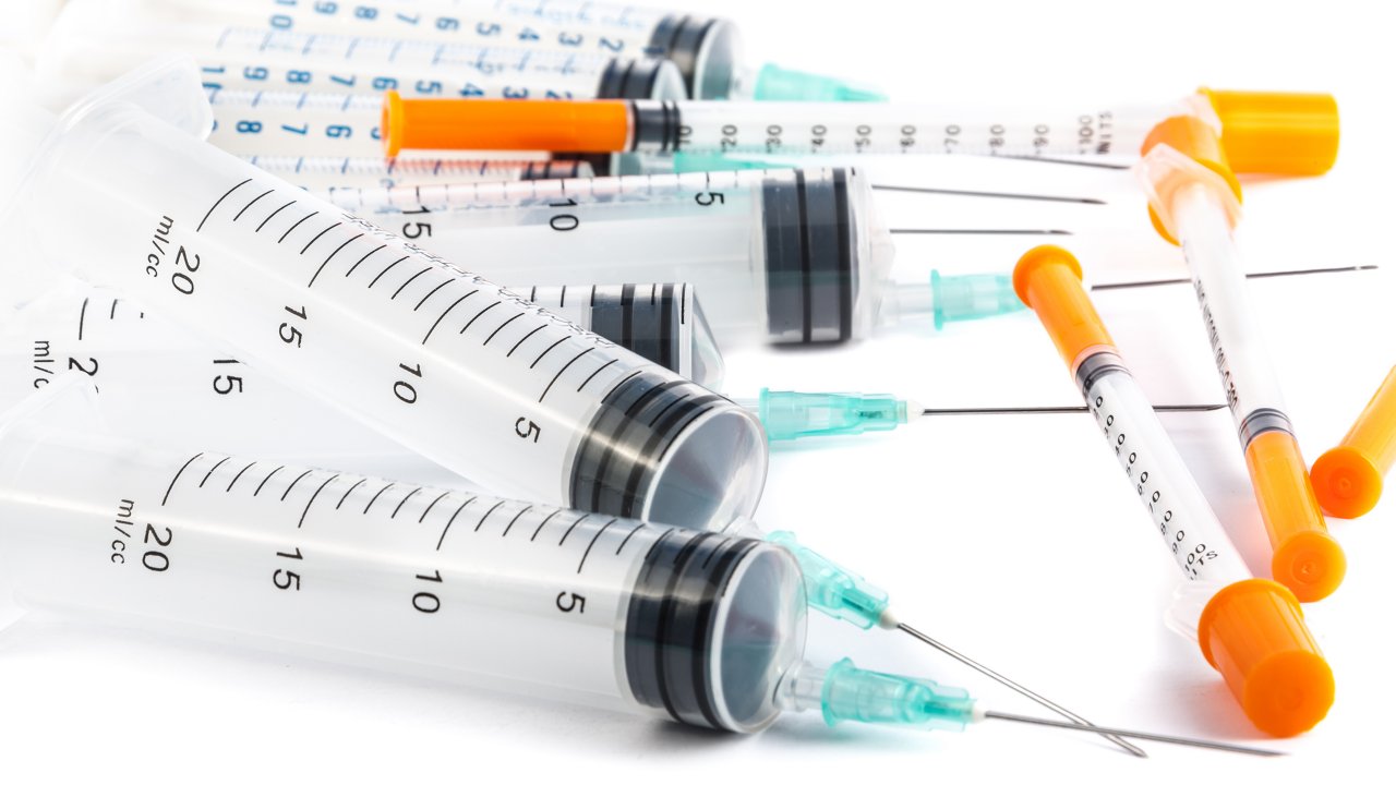 Medical equipment syringes and ampoules