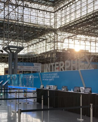 The sun shines through the windows of the Javits Center in New York City and onto the registration zone for INTERPHEX 2021.