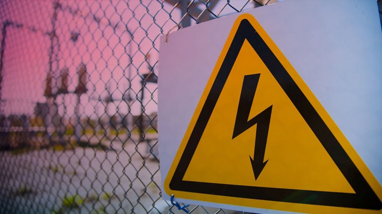 Warning sign depicting the danger of arc flash hazards
