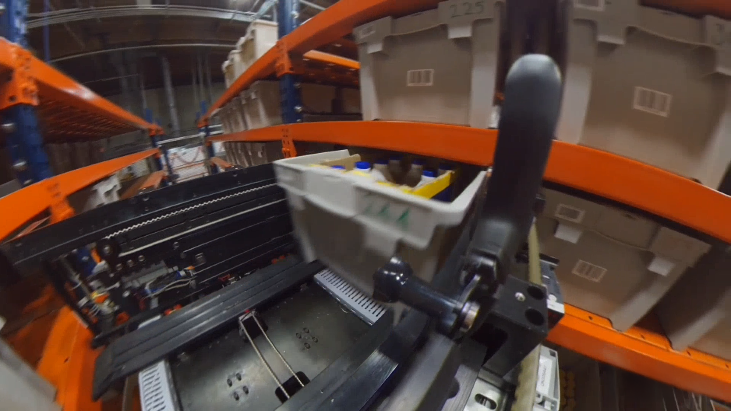 cartesian kinetics warehouse retrofit solution with independent cart technology