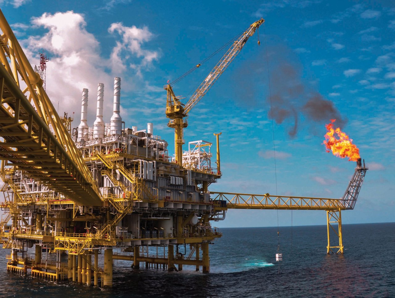 PlantPAx帮助油气企业打造高效且安全的“海上石油工厂 hero image