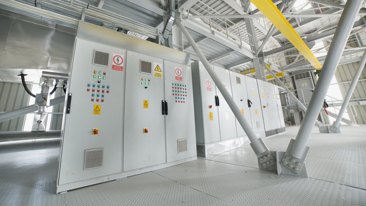 Elsaco Electronic Customer machines
