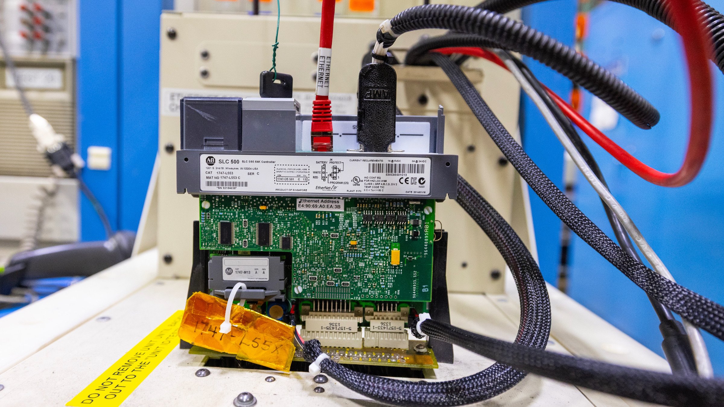 Rockwell Automation repair services for the discontinued Allen-Bradley® SLC™ 500 controller includes a functional test of the input and output ports to OEM specifications. For modernization options, visit our modernization services webpage.