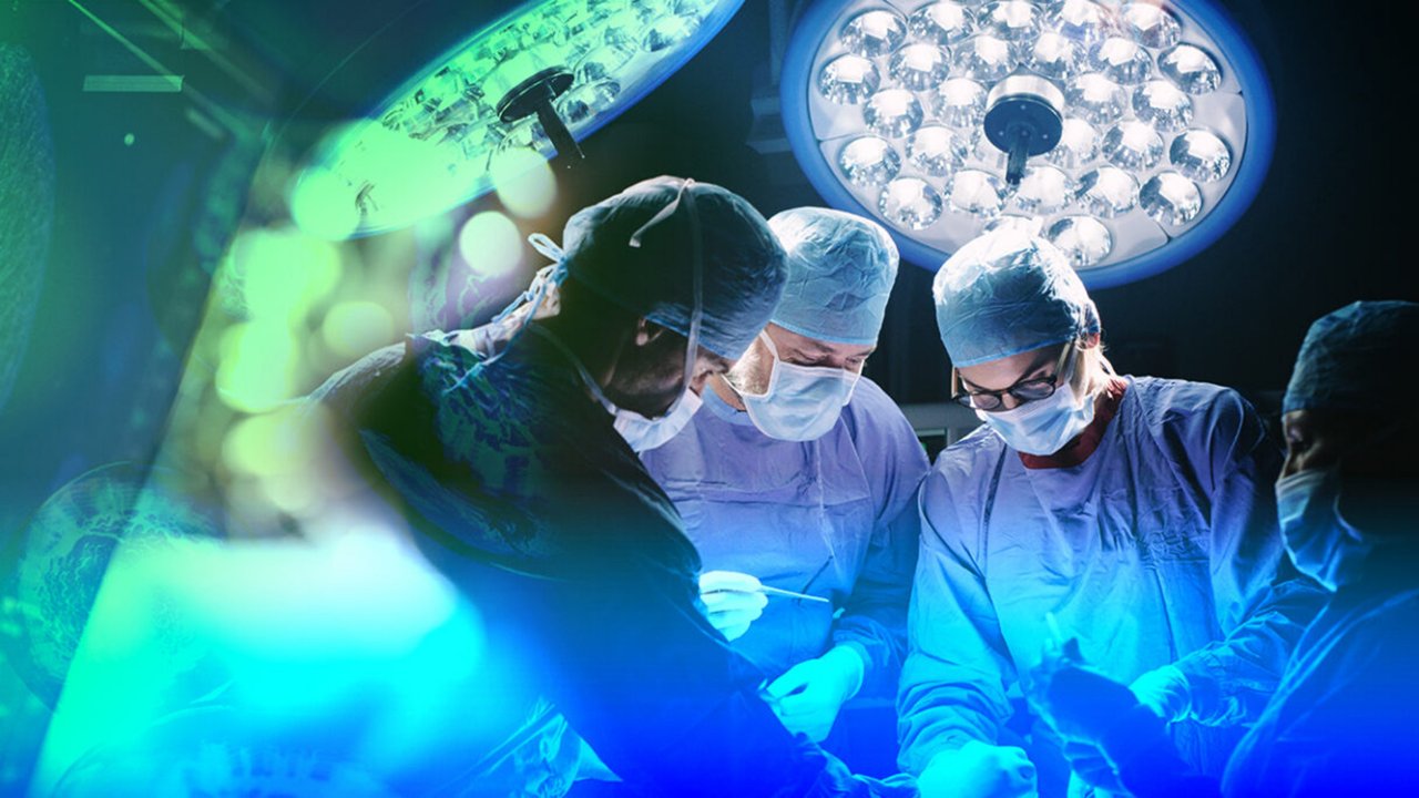 medical-device-image-three-surgeons-in-scrubs-performing-operation