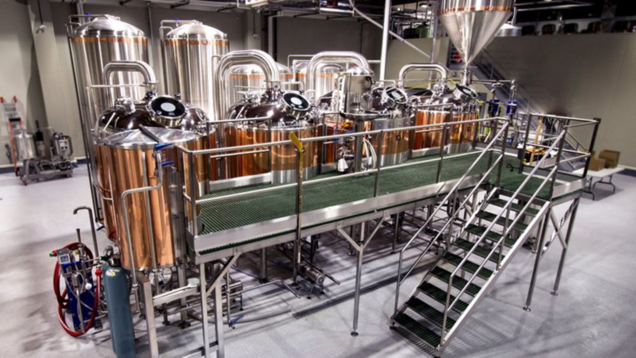 El OEM Newlands Systems optimiza la solución de elaboración de cerveza hero image