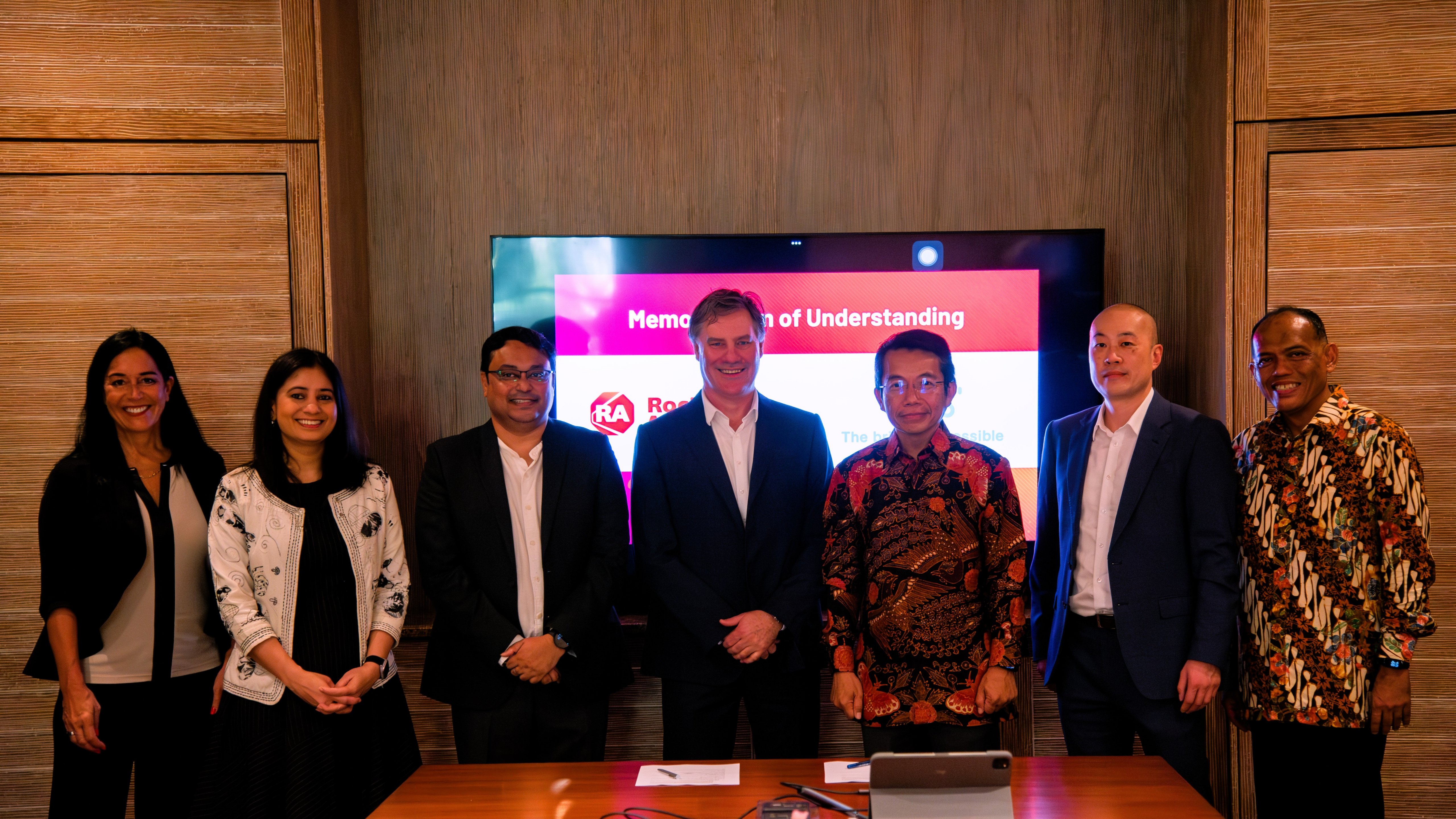 Rockwell Automation and Cisco signing MOU to to accelerate digital transformation of the Asia Pacific industrial market.