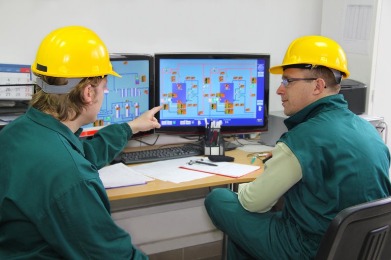 Industrial workers in control room; Shutterstock ID 100515940; Purchase Order: Zift; Job: Webinar; Other: WB_All_20200910_PPAxMigrations