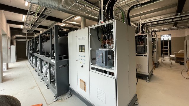 Powering Visionary CO2 Heat Pumps with RLAY