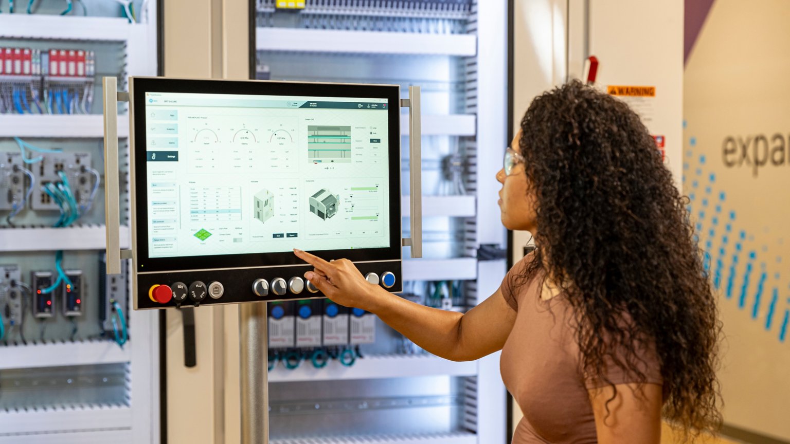 Revitalize Your HMI Operations Webinar Series | Rockwell Automation | US