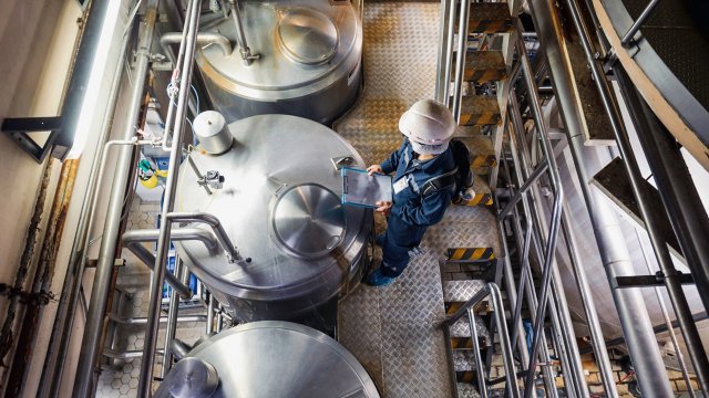 FactoryTalk® Analytics™ PavilionX™ Model Predictive Control (MPC) stabilizes dryer operations in food manufacturing facility, increasing efficiency and reducing downtime.
