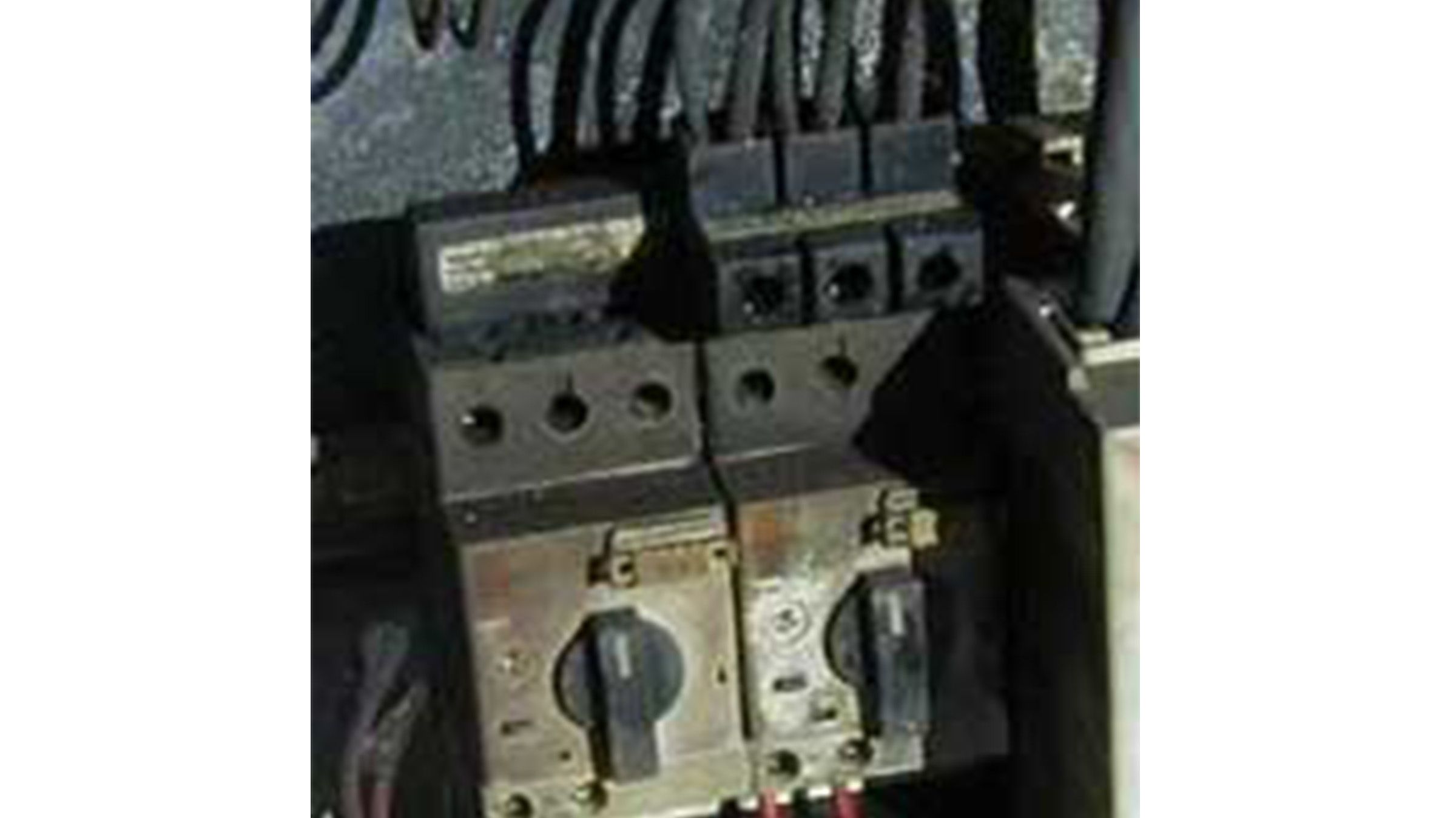 Sprecher & Schuh Series test image of a short circuit in a panel