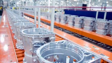 Transmissions in a car factory