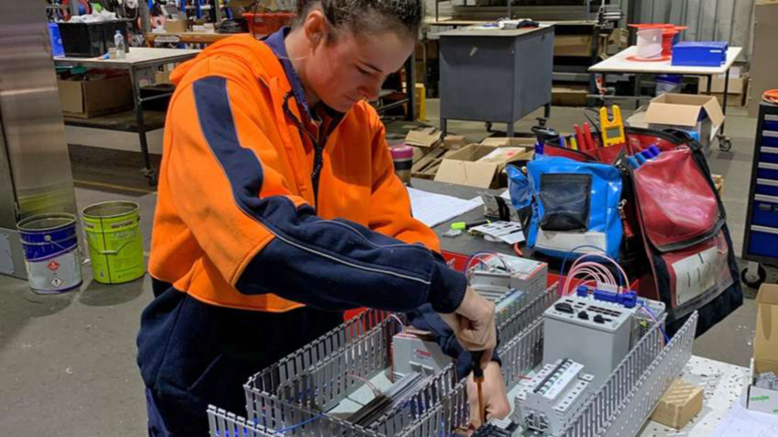 Pivot Production With Flexible Manufacturing