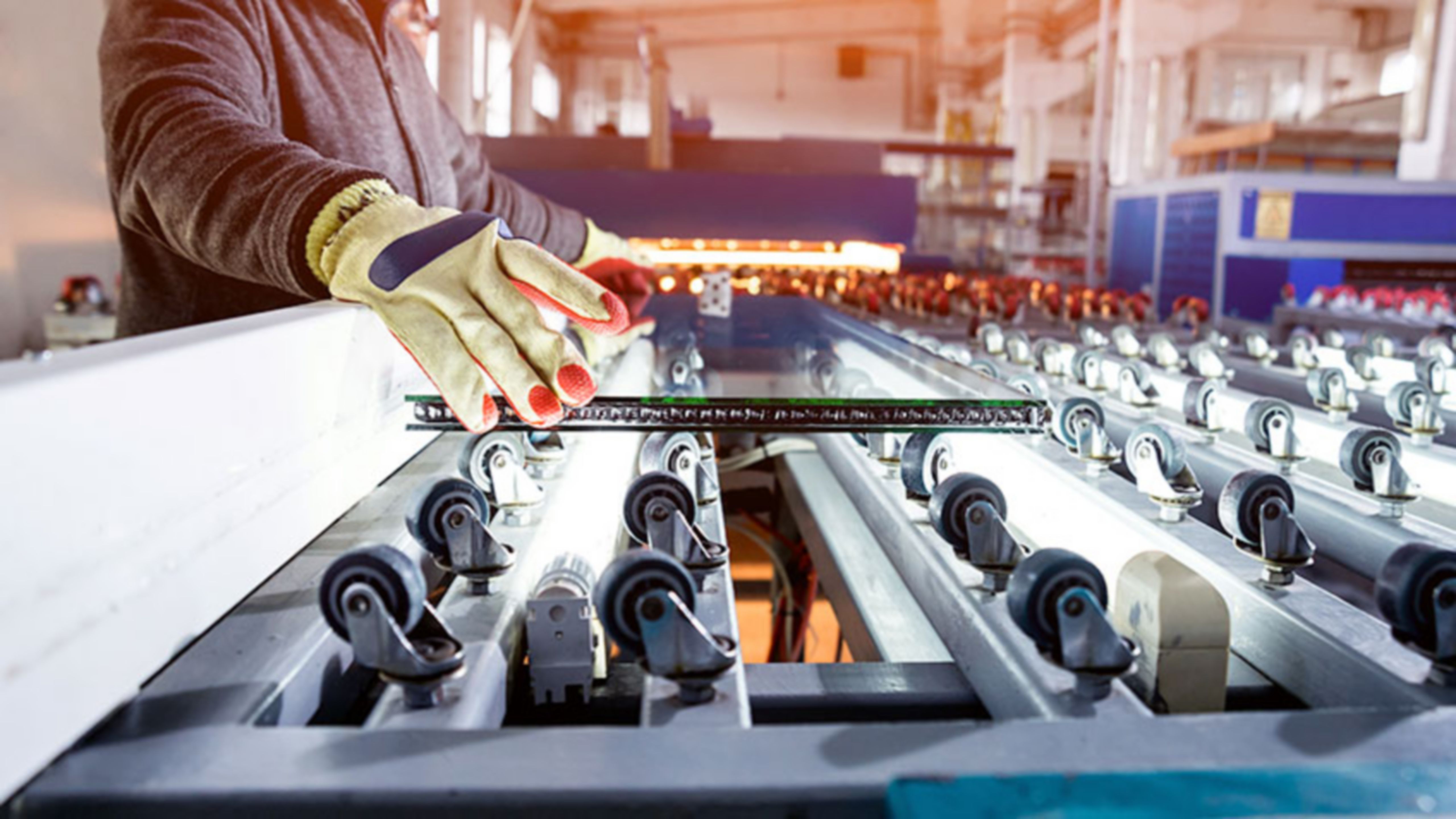 Automotive Glass Maker Gains a Clear View of Production and Reduces