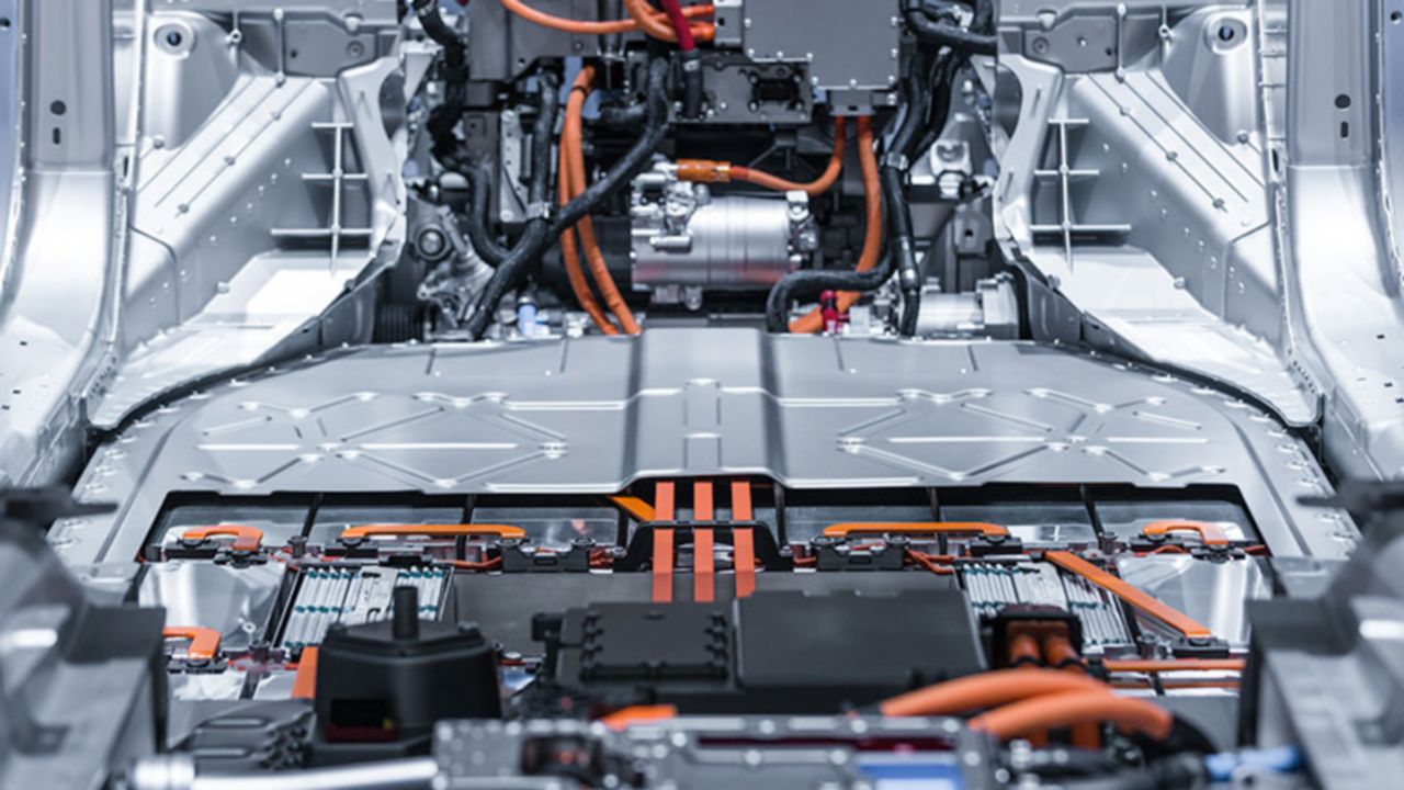 Criação da primeira máquina do setor para o mercado de baterias de veículos elétricos hero image