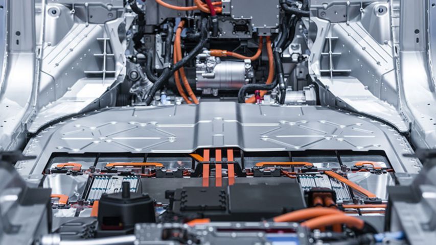 Criação da primeira máquina do setor para o mercado de baterias de veículos elétricos