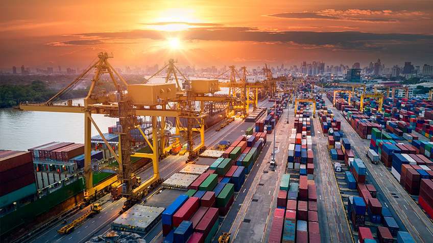 How Manufacturers Can Mitigate Supply Risks to Meet Changing Consumer Demands